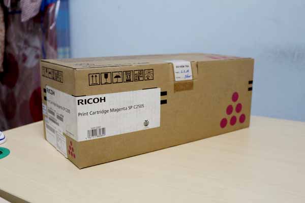 Mực in Ricoh C250s Magenta Toner Cartridge
