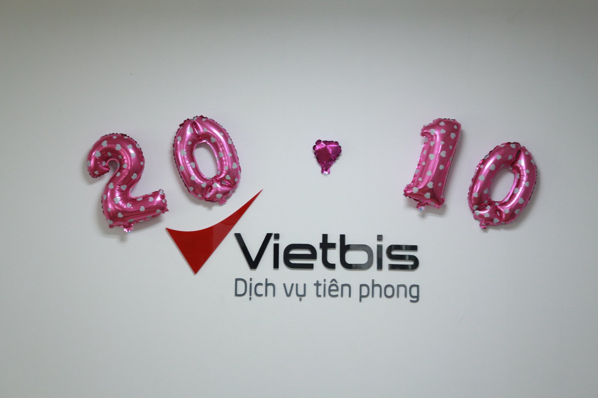 Chào mừng 20-10 bằng tất cả tấm chân tình của Anh/Em VIETBIS