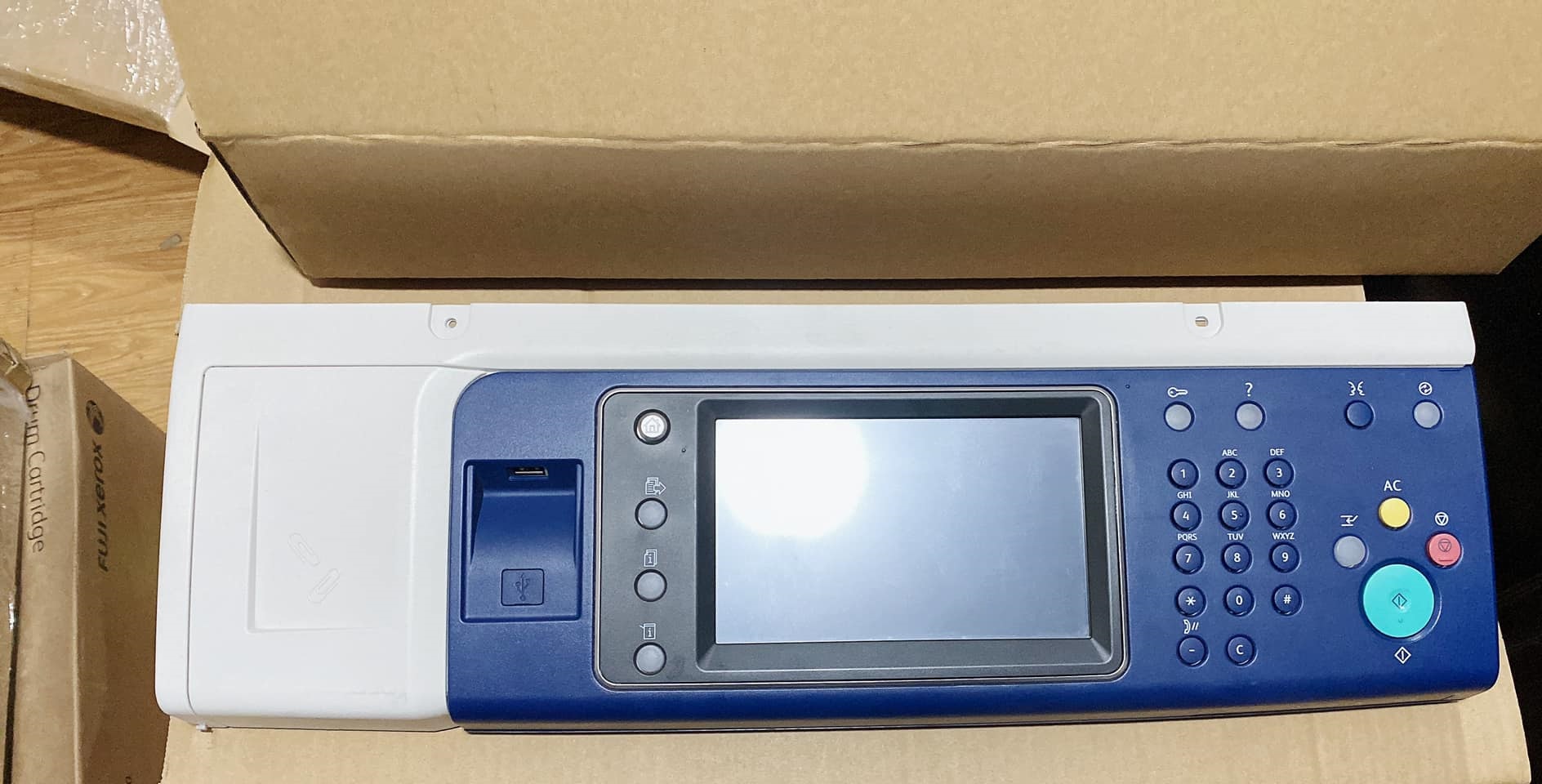 Màn hình Xerox DocuCentre IV 3065